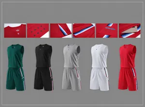 Vista dettagliata del set maglia da basket con vari colori e trama del tessuto