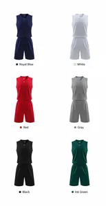 Completi da basket traspiranti per adulti in colori come blu reale rosso e nero