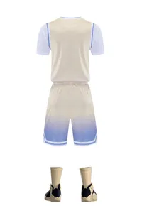 Achteraanzicht van een basketbaltenue met een stijlvol kleurverloop van crème naar blauw