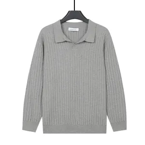Graues langärmeliges Strick-Poloshirt für Herren im Business-Casual-Rippdesign