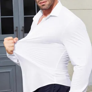 Camicia bianca a maniche lunghe slim fit con elevata elasticità e tessuto no-stiro