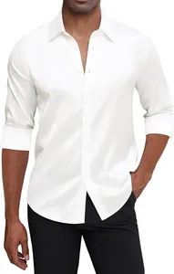 Vue détaillée d'une chemise de cérémonie en satin blanc à manches longues pour hommes élégants
