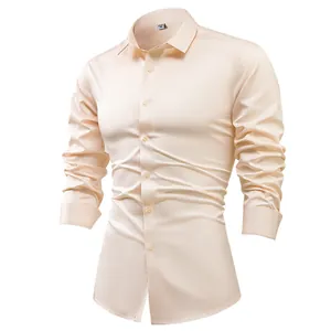 Chemise homme professionnelle en satin de soie champagne pour tenue de ville formelle
