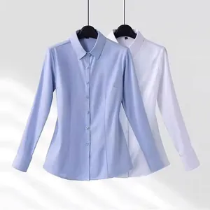 Camisas profesionales clásicas entalladas de manga larga en color azul claro y blanco