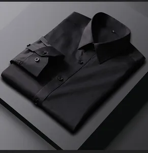Chemise de bureau noire formelle pliée de qualité avec col boutonné et poignets élégants