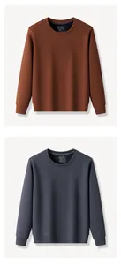 Felpe girocollo da uomo in maglia a nido d'ape di lana e seta, marrone e grigio.