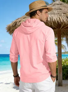 Camicia casual rosa da uomo con cappuccio, perfetta per uno stile vacanze al mare