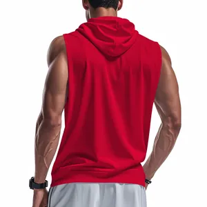 Rückansicht eines roten, ärmellosen Herren-Kapuzenpullovers für Fitness und Training.