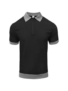 Vue détaillée d'un polo noir pour homme avec col contrasté gris et fermeture éclair.