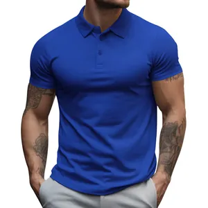 Polo classica da uomo a maniche corte blu brillante con una vestibilità sportiva traspirante.