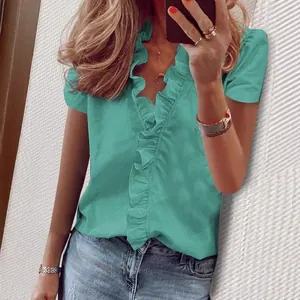 Élégante blouse à manches courtes et volants vert menthe pour femmes avec col en V