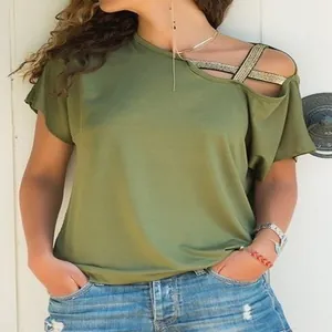 Detailansicht eines olivgrünen Damen-T-Shirts mit schulterfreien Überkreuzgurten