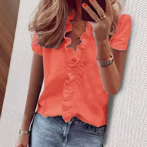 Elegante blusa naranja de manga corta para mujer con detalles de volantes sofisticados