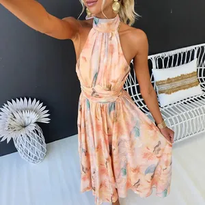 Robe longue fleurie style français pour les vacances à la mer
