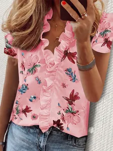 Elegante blusa rosa con estampado floral para mujer con mangas cortas y bordes volantes
