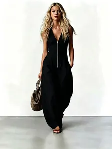 Elegante zwarte mouwloze jumpsuit met V-hals, ritssluiting en wijde pijpen voor dames