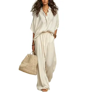 Elegantes Damen-Set aus Baumwolle und Leinen mit lockerem Hemd und weiter Hose in Beige