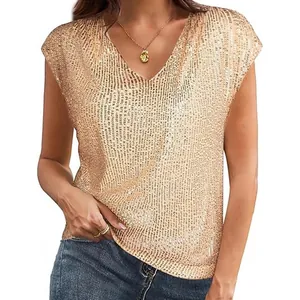 Sexy mouwloze damestop met v-hals en pailletten in sprankelend champagne goud