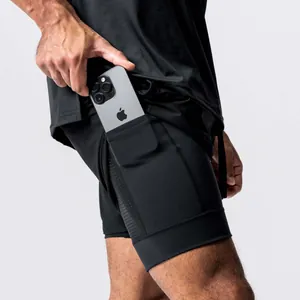 Detail der Sportshorts mit Innentasche zur Aufbewahrung des Handys beim Training.
