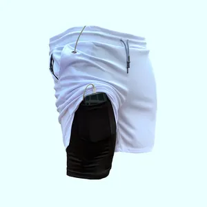 Détail du short de course 2-en-1 pour homme avec poche intérieure et trou pour écouteurs