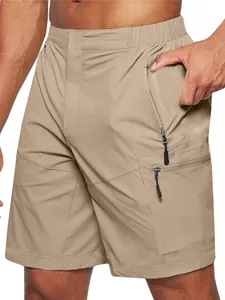 Pantalones cortos tipo cargo de verano para hombre en caqui con múltiples bolsillos