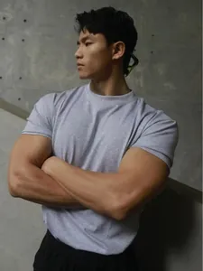 Men's heavy 230g Sorona crew neck slim fit training T-shirt in light grey