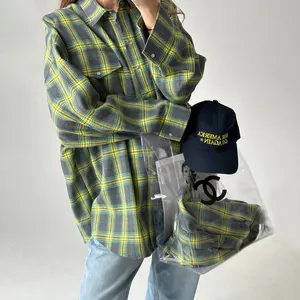Camicia di flanella a quadri vintage oversize con bottoni e tasche per donna, giallo e verde