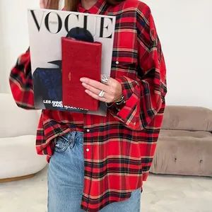Camicia oversize a maniche lunghe a quadri rossi e neri retrò con tasche funzionali