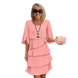 Elegante roze gelaagde jurk voor dames met ronde hals en korte mouwen voor de zomer