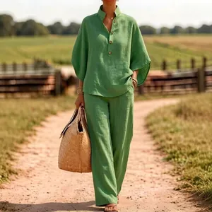 Casual groene linnen tweedelige set voor dames met overhemd en broek met wijde pijpen