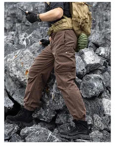 Detailed side view of men's loose tactical cargo pants with multi-pocket design.