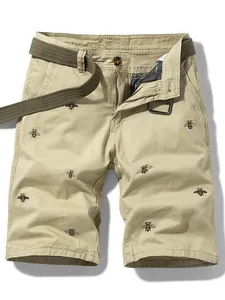 Men's retro khaki cargo shorts featuring embroidered bee patterns and green belt