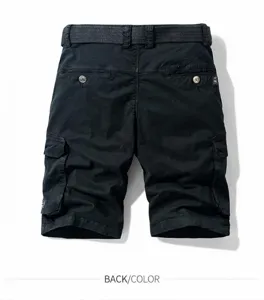 Vue arrière détaillée d'un short cargo noir pour homme avec poches et ceinture tissée