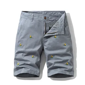 Short cargo gris pour homme avec broderie d'insectes colorés pour l'été décontracté