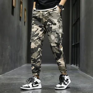 Men's street style outdoor camouflage cargo jogger pants with functional multi-pockets