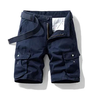 Short cargo tactique pour homme avec poches multiples et ceinture, style streetwear bleu.