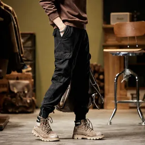 Men's American retro fleece-lined cargo pants in black for winter