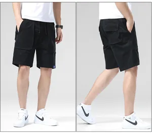 Detailed side and back views of men's black cargo shorts with a relaxed five-point fit.