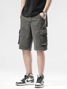 Men's loose casual cargo shorts with multi-pockets in olive green style