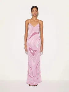 Damen Sexy Satin Bedrucktes Cami Maxi Kleid Minimalistisch Abstrakt Marmor Wirbel Muster Seitenschlitz V-Ausschnitt Schlankes Abendkleid