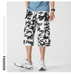 Men's summer loose camo cargo capri pants with multi-pocket design for casual wear