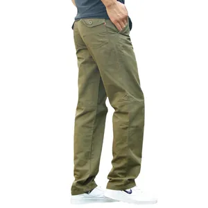 Herren Olivegrüne gerade Cargo-Hose aus reiner Baumwolle mit mittlerer Taille