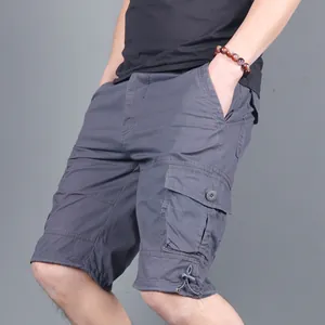 Short cargo décontracté pour homme avec plusieurs poches en gris anthracite foncé