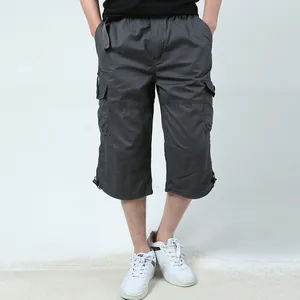 Loose dark gray men's cargo shorts with multi-pocket design for summer outdoor casual wear
