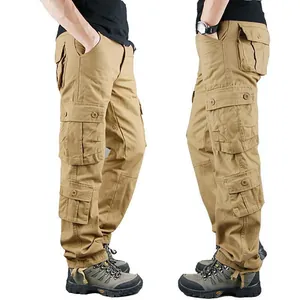 Robuste Outdoor-Cargo-Hose für Herren aus Baumwolle mit vielen Taschen in Khakifarbe