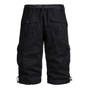 Vue arrière d'un short cargo noir en coton avec poches et ourlets à cordon de serrage