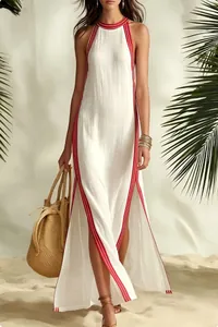Abito lungo bianco senza maniche con strisce rosse e spacchi laterali per vacanze al mare