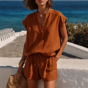 Ensemble de villégiature deux pièces pour femmes en terre cuite avec haut et short