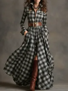 Detailweergave van Franse vintage geruite maxi-jurk met onregelmatige zoom en knopen