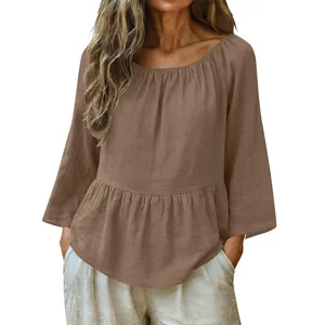 Elegante top marrone in cotone e lino con spalle scoperte e bordo a balze per donna